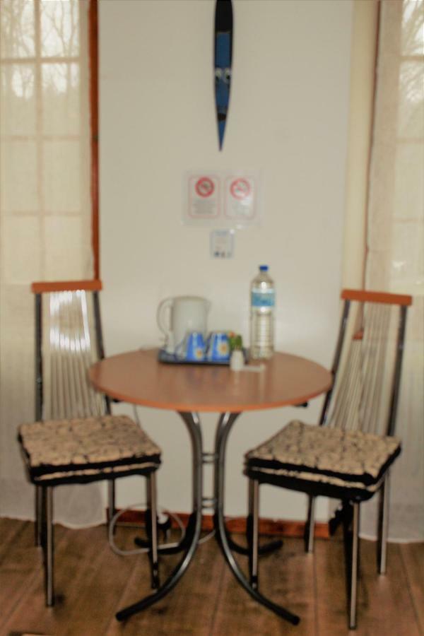 Chambres d'hôtes chez Pierrot et Flo Vugelles-La Mothe Extérieur photo